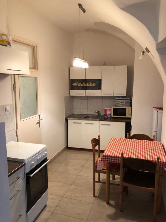 Apartman Bécsi utca Sopron Esterno foto