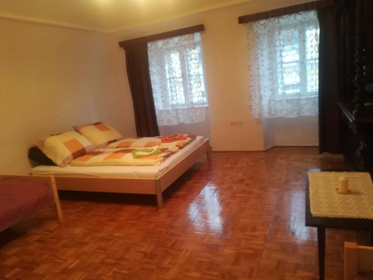 Apartman Bécsi utca Sopron Esterno foto